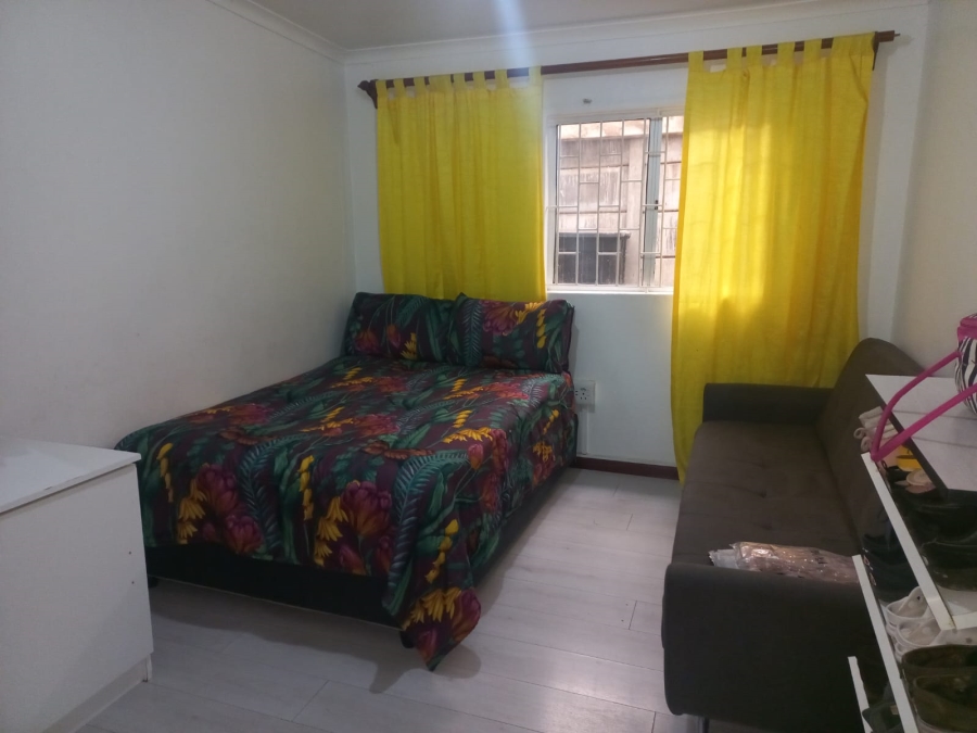 4 Bedroom Property for Sale in Lentegeur Western Cape